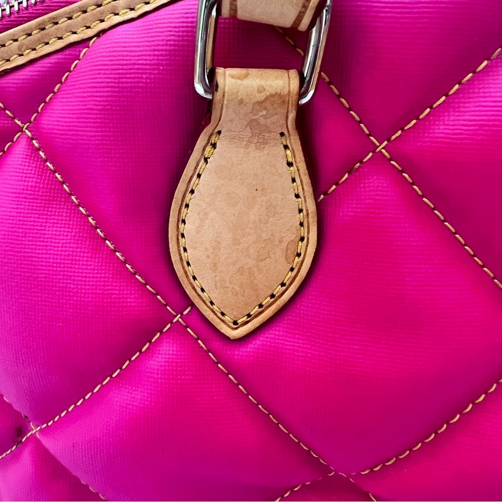 Dooney & Bourke pink quilted bag - Picture 4 of 8